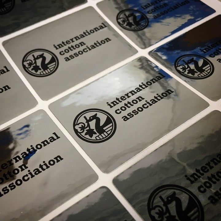 One of our most popular metallic labels! #polishedsilverlabels #metallic #vinyl #labels #waterproof #rectangularlabels #permanent #stickers #shiny #custom #design
