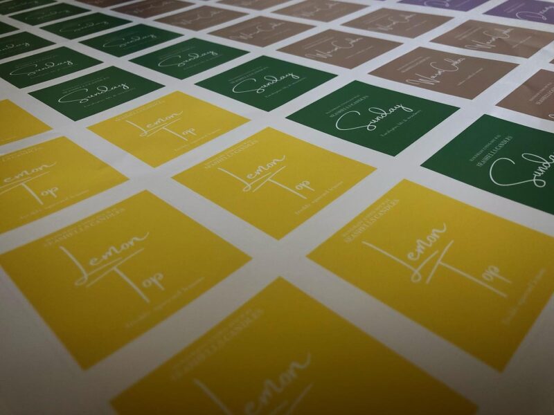You can split your label run evenly over multiple designs, for no extra charge! #waterprooflabels #rectangularlabels #permanent #matt
